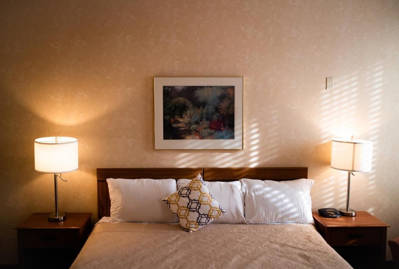 Royal Inn And Suites At 궬프 외부 사진