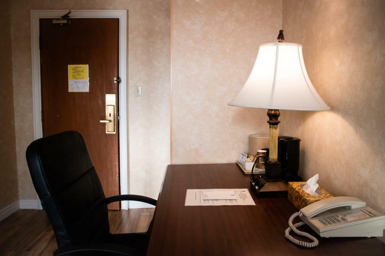 Royal Inn And Suites At 궬프 외부 사진